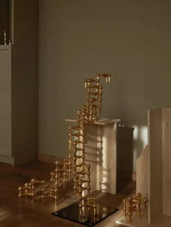 Nagel Lysestage, børstet messing fra STOFF Nagel