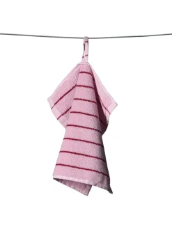 Naram towel - Baby pink & Ski patrol fra Bongusta