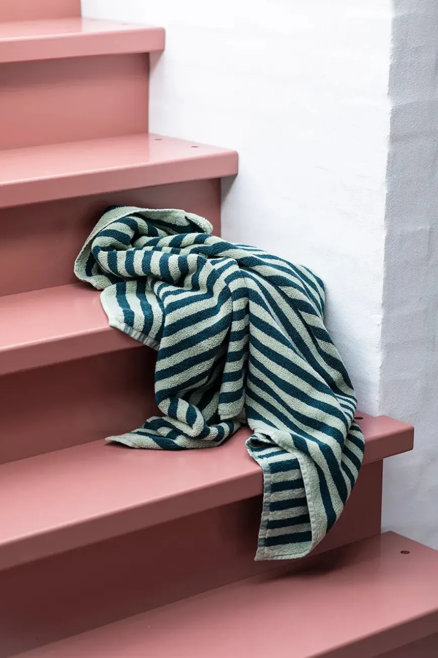 Naram towel - Creme & Ink fra Bongusta