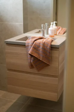 Naram towel - Lavender Blue fra Bongusta