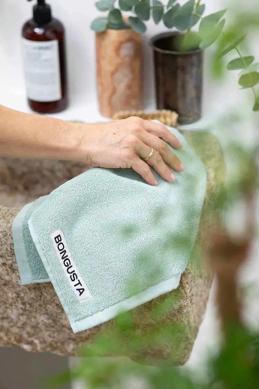 Naram towel - Silver Sage fra Bongusta