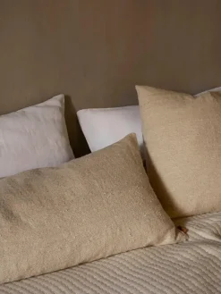 Nettle Cushion, long fra Ferm Living