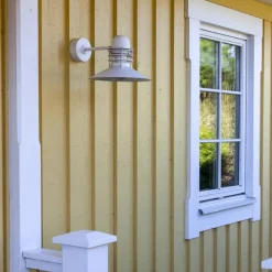 Nyhavn, hvid væglampe fra Louis Poulsen