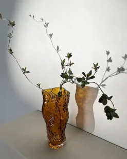 Ostrea Vase, klart glas fra Hein Studio