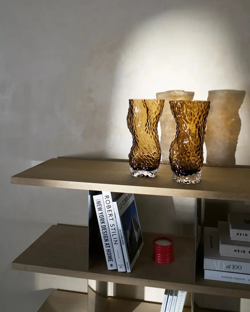 Ostrea Vase, midnight blue fra Hein Studio