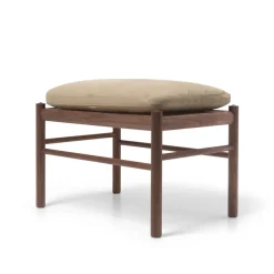 OW149F Fodskammel til Colonial lænestol, valnød olie, Terra-læder af Ole Wanscher