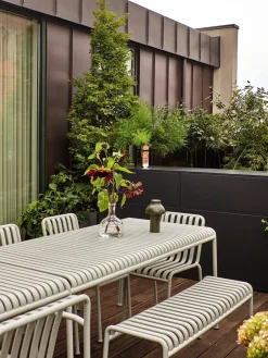 Palissade Bench, antracit fra Hay