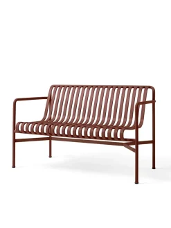 Palissade Dining Bench Armrest, Deep Blue fra Hay