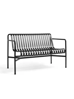 Palissade Dining Bench Armrest, Deep Blue fra Hay