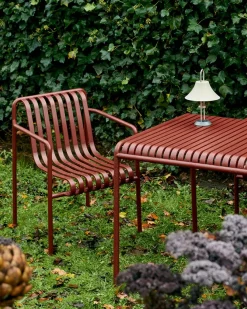 Palissade Table 90x82, olive fra Hay