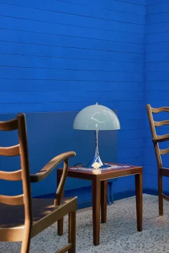 Panthella 250 bordlampe, pale rose af Verner Panton