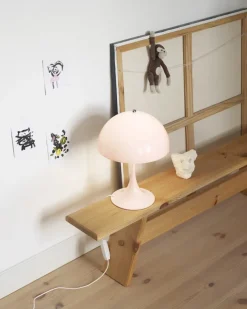 Panthella 250 bordlampe, pale rose af Verner Panton