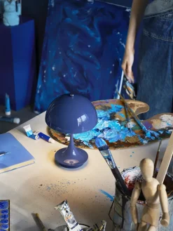 Panthella 160 Portable V3, chrome beige af Verner Panton