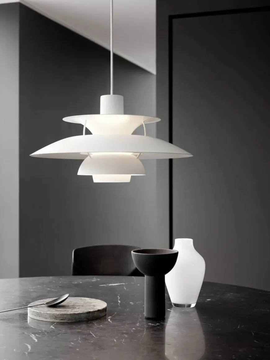 PH 5 Pendant, Monochrome Dusty Indigo af Poul Henningsen