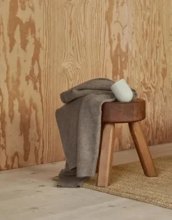 Pilo No.2 Fabric Shaver, Sand fra Steamery Stockholm