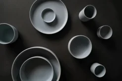 Pisu 05 Bowl, vanilla white fra Louise Roe