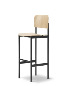 Plan Barstool, eg lak fra Fredericia Furniture