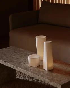 Plinth Bridge, Calacatta Viola marble fra Audo Copenhagen