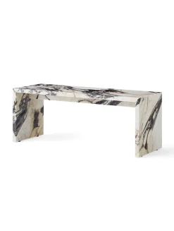 Plinth Bridge, Calacatta Viola marble fra Audo Copenhagen