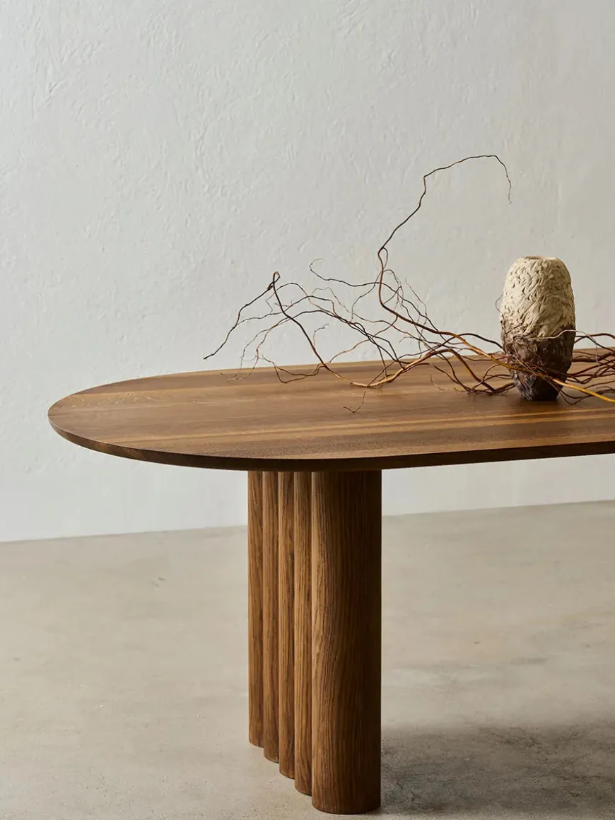 Plush Table Oval fra DK3