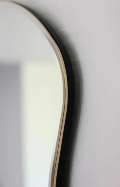 Pond Mirror stor, Dark Chrome fra Ferm Living