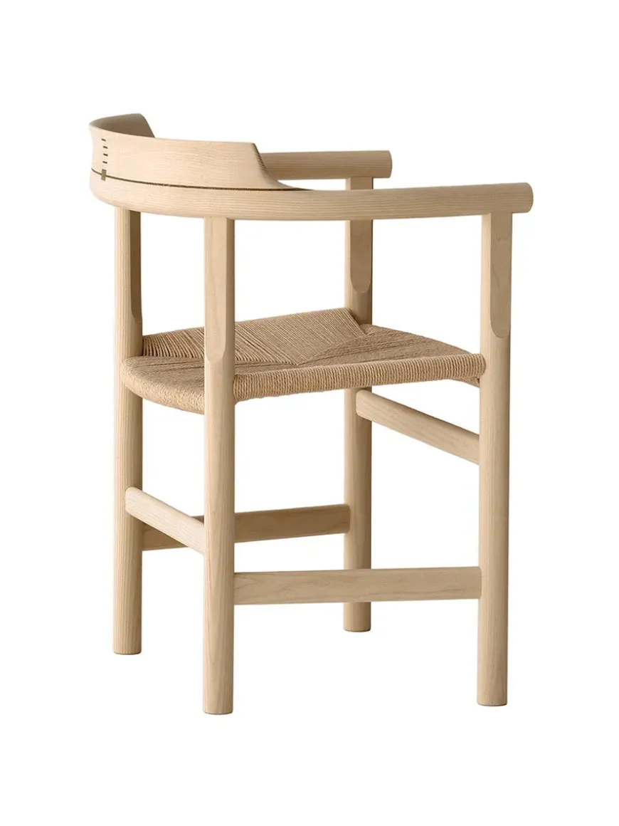 PP62 Kaptajnens Stol af Hans J. Wegner