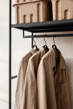 Punctual - Cross fra Ferm Living