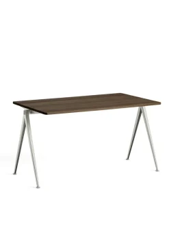 Pyramid 01 Bord fra Hay