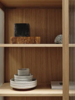 Reed Vitrine fra Ferm Living