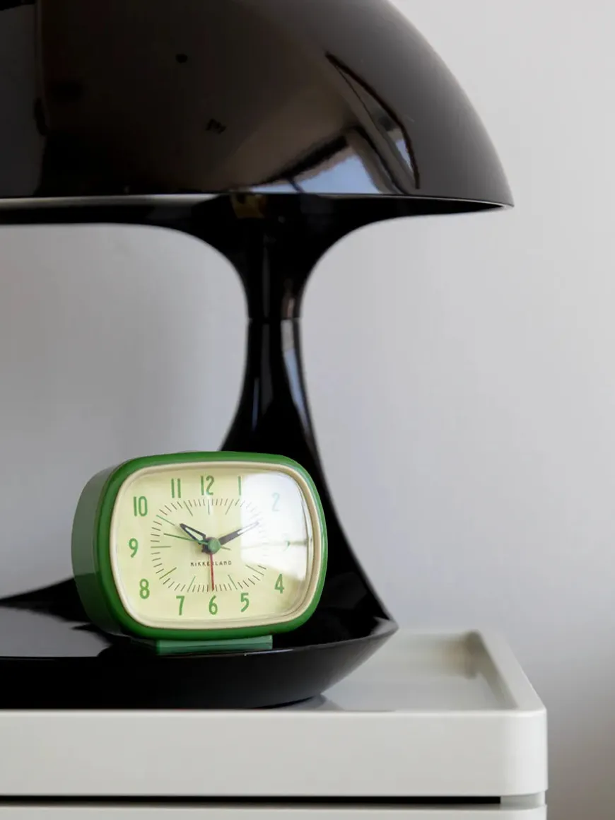 Retro Alarm Clock, green fra Kikkerland