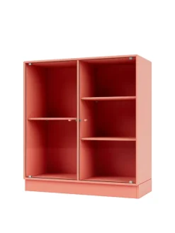 Ripple II Vitrineskab, inkl. sokkel fra Montana