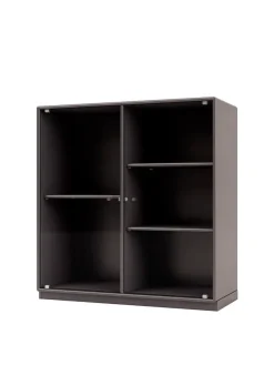 Ripple II Vitrineskab, inkl. sokkel fra Montana