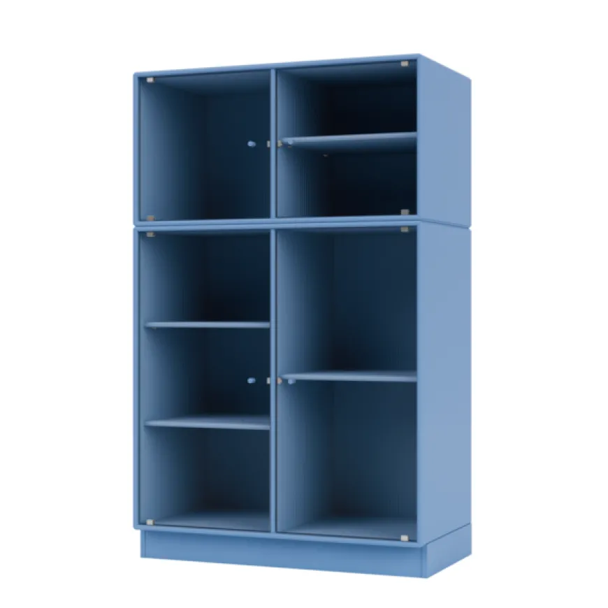 Ripple III Vitrineskab, inkl. sokkel fra Montana