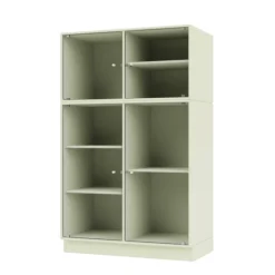 Ripple III Vitrineskab, inkl. sokkel fra Montana