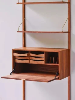 Royal System Skrivebord inkl. Sekretærindsats fra DK3