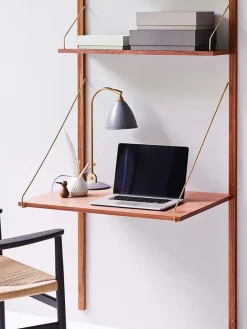 Royal System Skrivebordshylde fra DK3