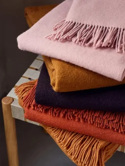 Season Plaid, latte beige fra Silkeborg Uldspinderi