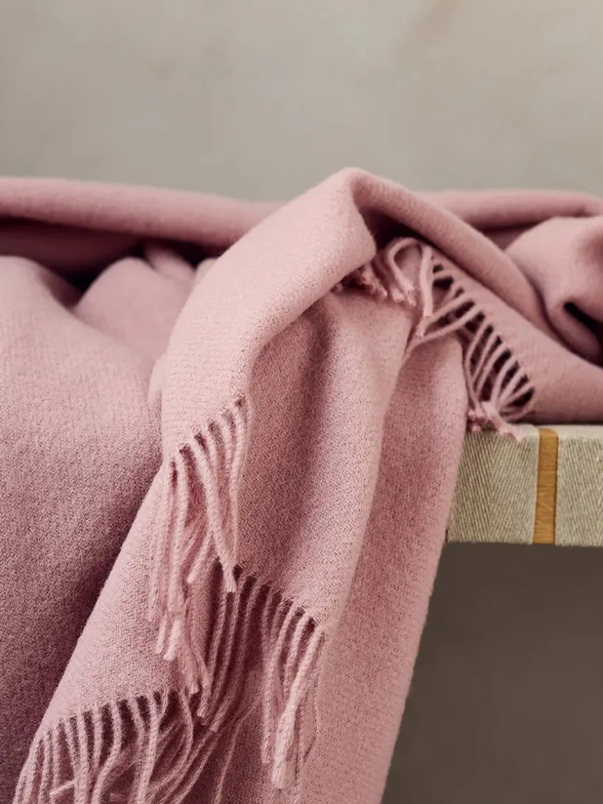 Season Plaid, latte beige fra Silkeborg Uldspinderi