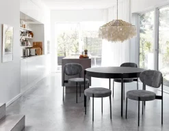 Serie 430 skammel, sort af Verner Panton