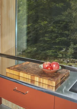 Skagerak Dania skærebræt 40x24 fra Fritz Hansen