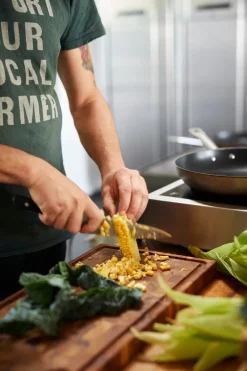 Skagerak Dania skærebræt 40x24 fra Fritz Hansen