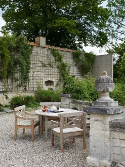 Skagerak Drachmann Bord Ø126 cm fra Fritz Hansen