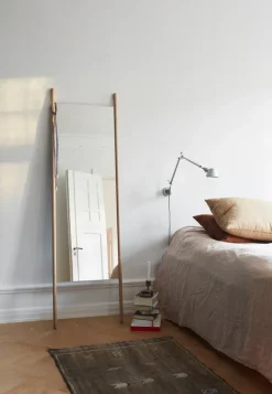 Skagerak Georg Spejl fra Fritz Hansen