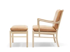 Skammel til Colonial Chair af Ole Wanscher