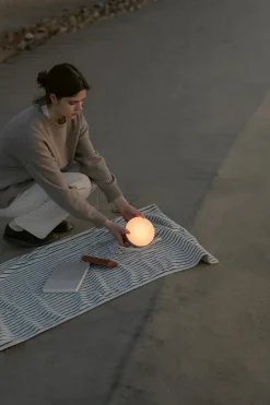 Sphere Adventure Light, dark bronze fra New Works