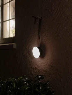 Sphere Adventure Light, warm grey fra New Works