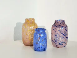 Splash Vase, Round light pink and blue fra Hay