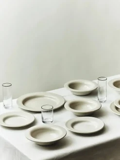 S.R. Dinner Plate fra Louise Roe