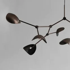 Stingray Chandelier, grande bronze fra 101 Copenhagen