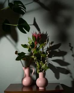 Strøm Kande, coral blush fra raawii